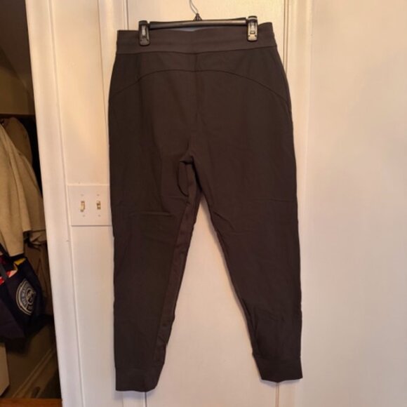 Athleta Olive Green Joggers NWOT Size 14 - Picture 6 of 7